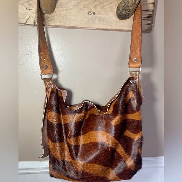 B.A.G. Leather Fur Handbag Satchel - Picture 3 of 8